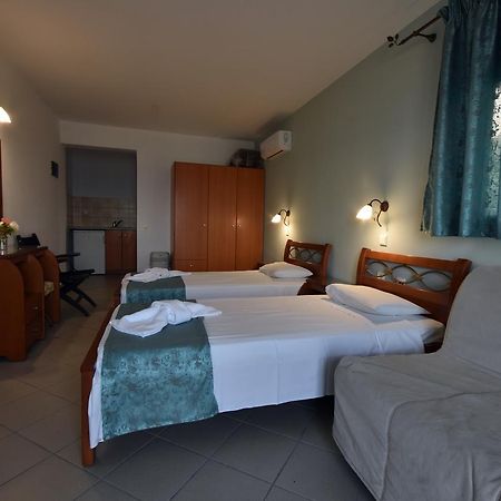 Kiwi Apartments Nea Fokea Ngoại thất bức ảnh