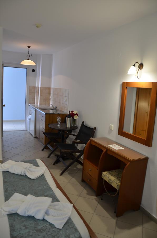 Kiwi Apartments Nea Fokea Ngoại thất bức ảnh