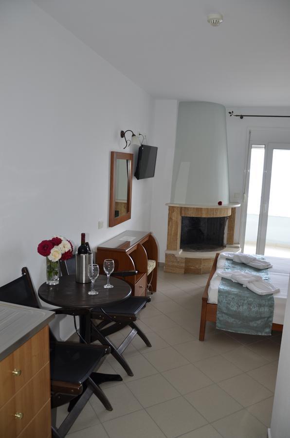 Kiwi Apartments Nea Fokea Ngoại thất bức ảnh